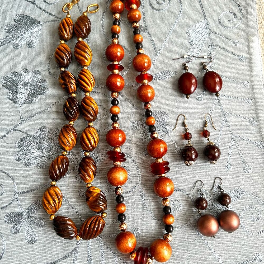 1950s -5 PC - 2 STATEMENT NECKLACES AND 3 PAIRS EARRINGS - GORGEOUS STONES
